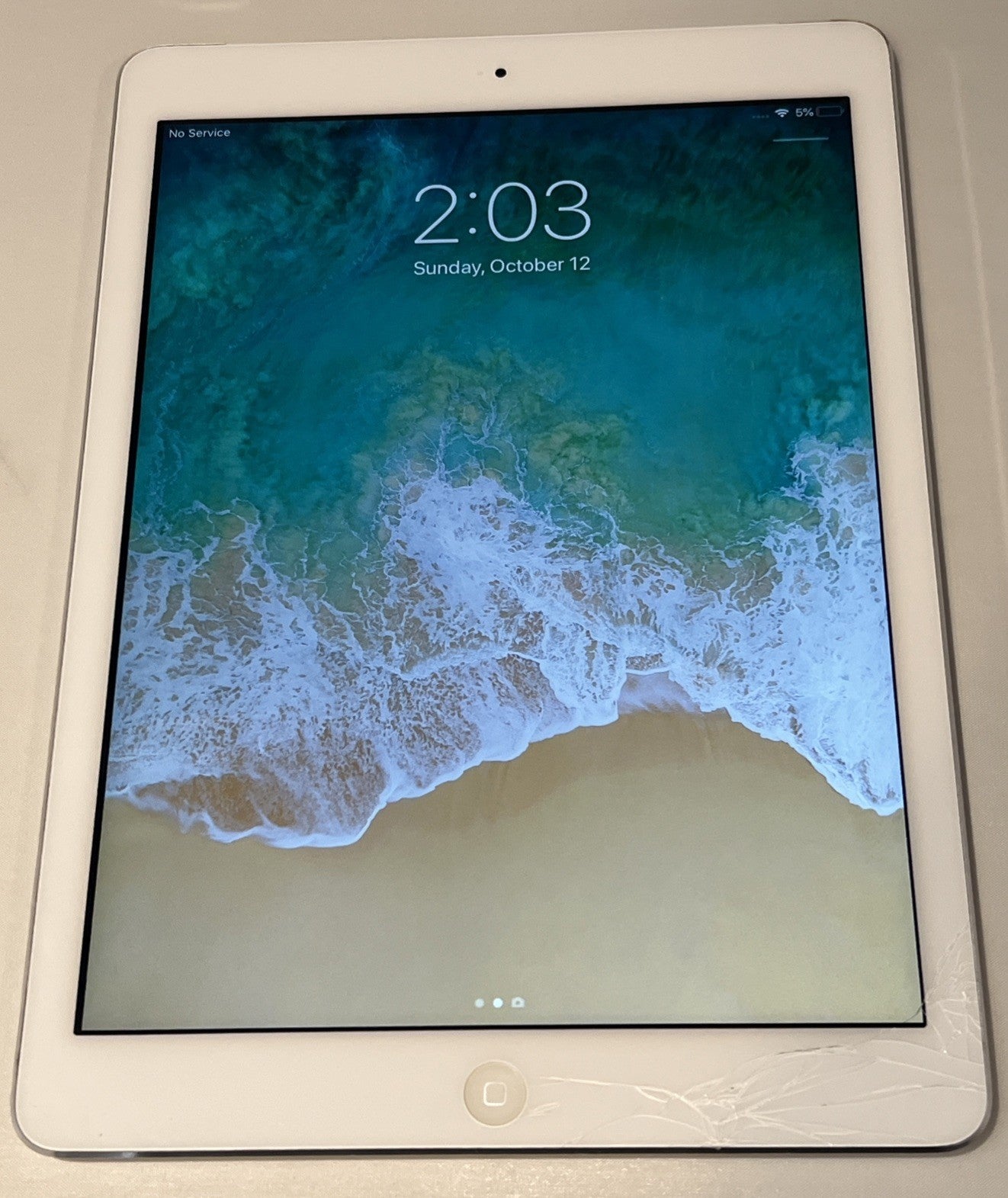 Apple iPad Air 1st Generation  32GB Wi-Fi + Cellular 9.7-🛠️ Cracked Glass 🛠️
