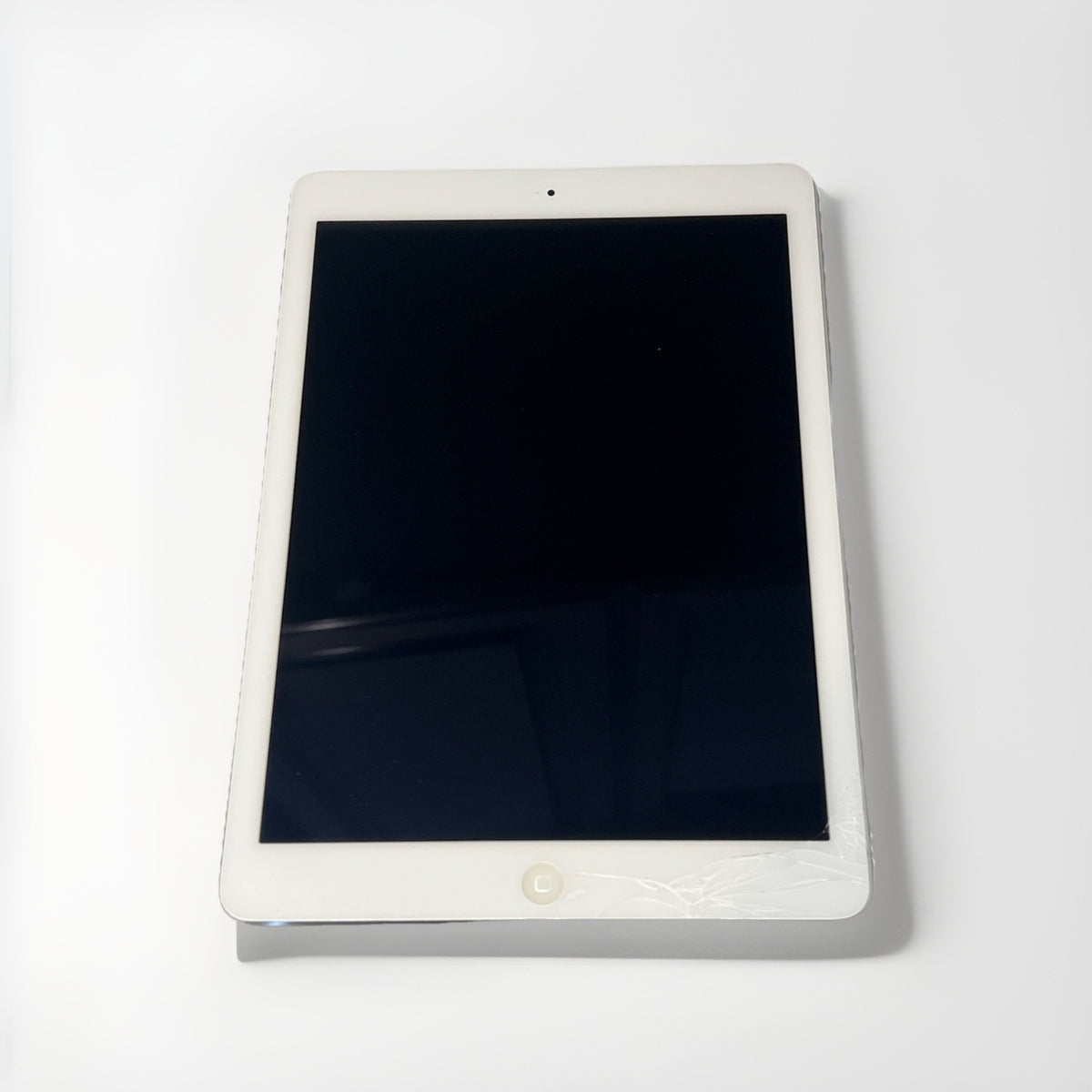 Apple iPad Air 1st Generation  32GB Wi-Fi + Cellular 9.7-🛠️ Cracked Glass 🛠️